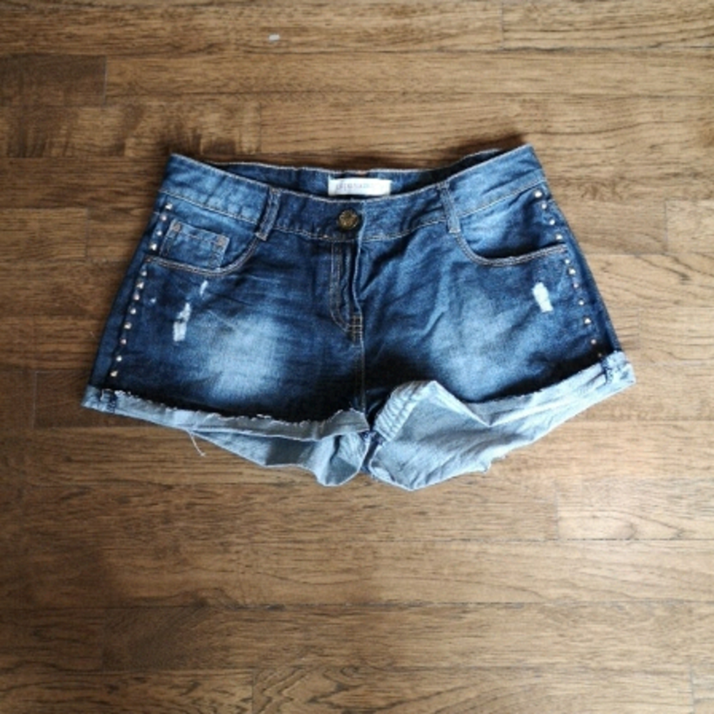 𝅺Papaya Denim Shorts Studded Distressed 10